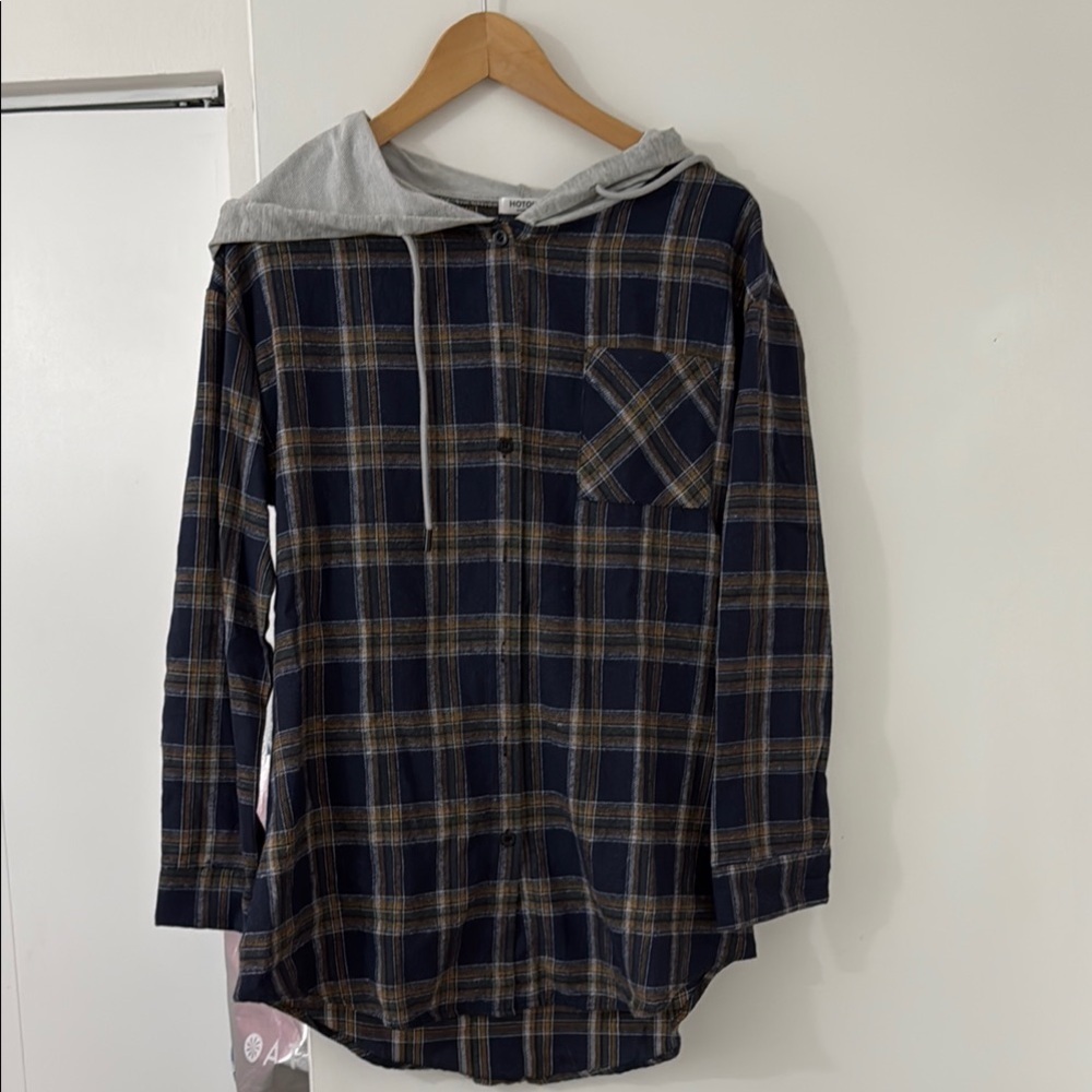 Amazon Womens Multicolored Plaid Hooded Long Sleeve Buttondown Size S